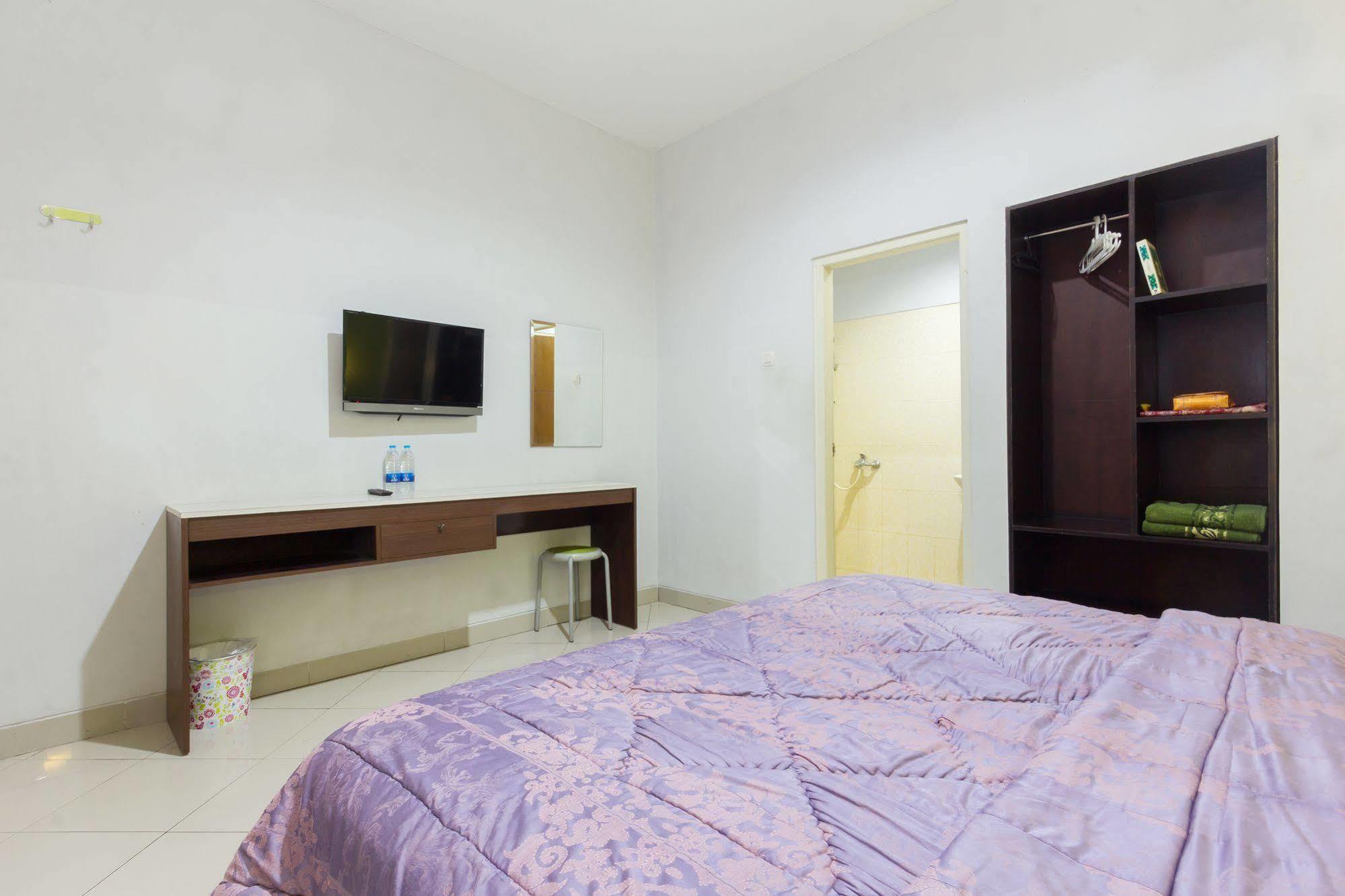 Zaen Hotel Syariah Solo Exterior foto